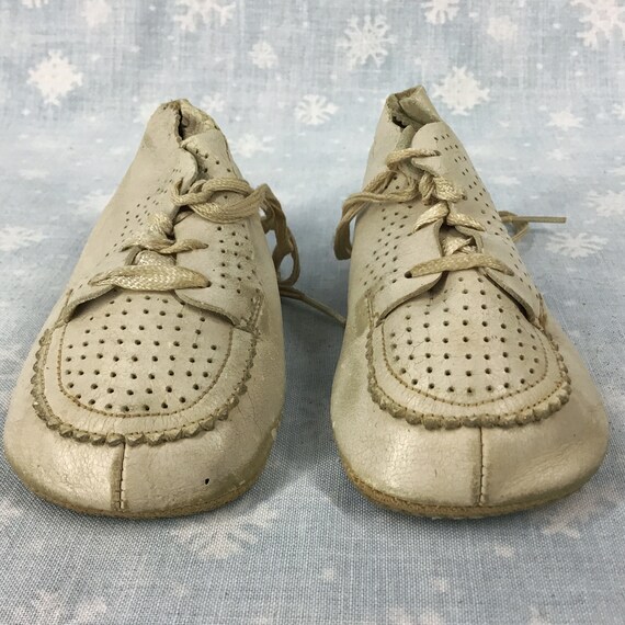 Vintage Ivory Baby Shoes - Joey - Laced Leather B… - image 2