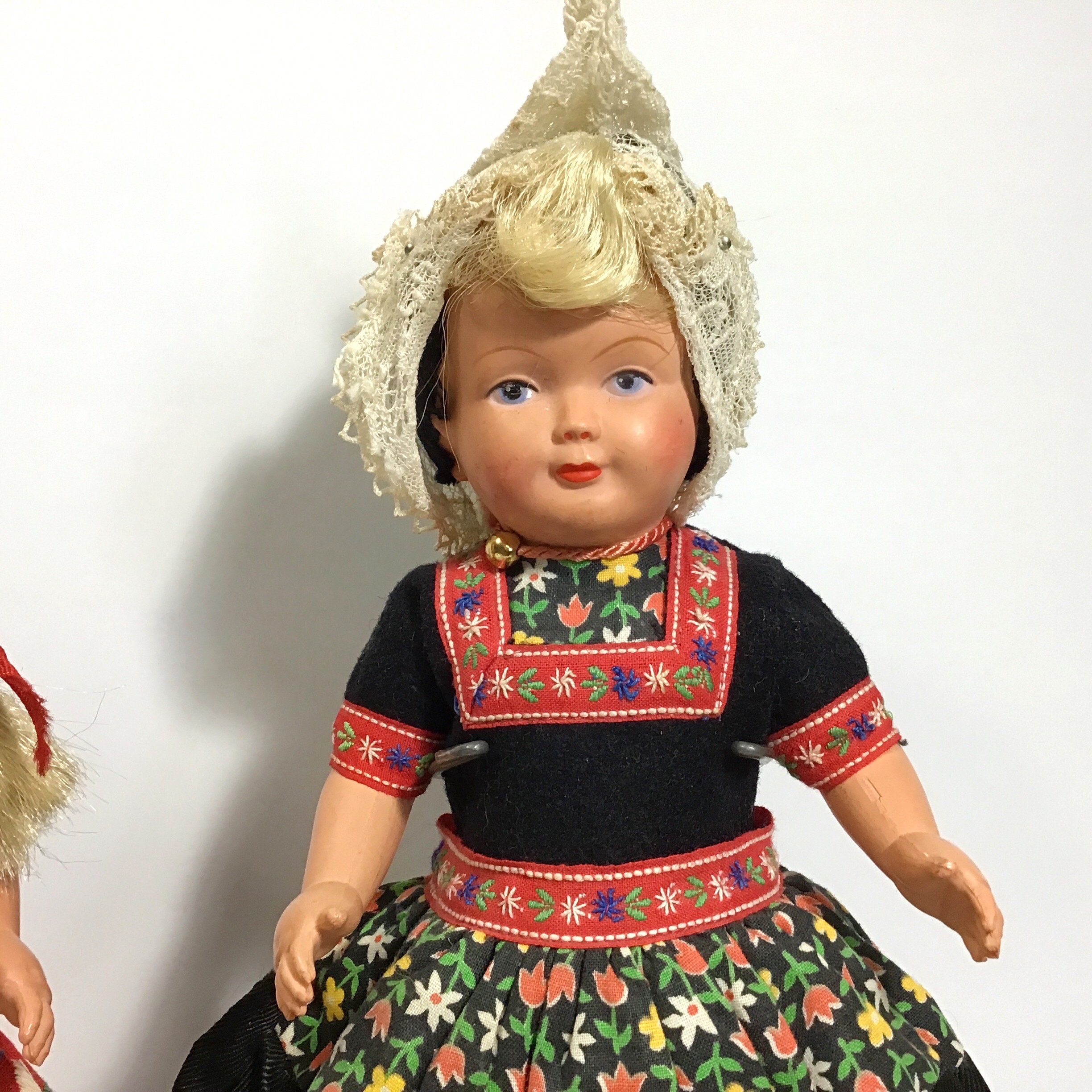 MCM Celluloid Folk Dolls - Dovina/zwilling-fox 1960s Dutch