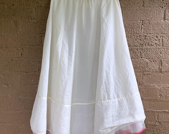 1950s Fantasy Lingerie Ivory Crinoline w/ Red & White Tiered Organza - MCM Petticoat - Swing Rockabilly Pin Up Bridal Ballerina Underskirt