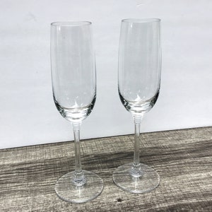 Vintage Crystal Champagne Flute Glasses - 2 Clear Sparkling Wine Glasses - Elegant Minimalist Glassware, Toasting Wedding Reception Glasses