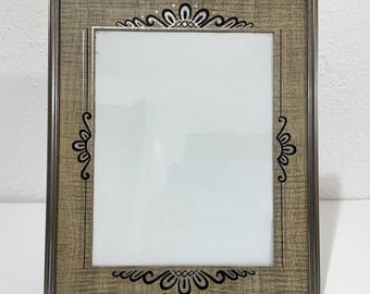 Art Deco Picture Frame, 12x10” Chrome Photo Frame, Textured Beige Mat w/ Silver Black Curve & Linear Geometric Pattern, Tabletop Easel Back