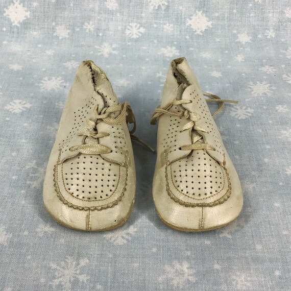 Vintage Ivory Baby Shoes - Joey - Laced Leather B… - image 1