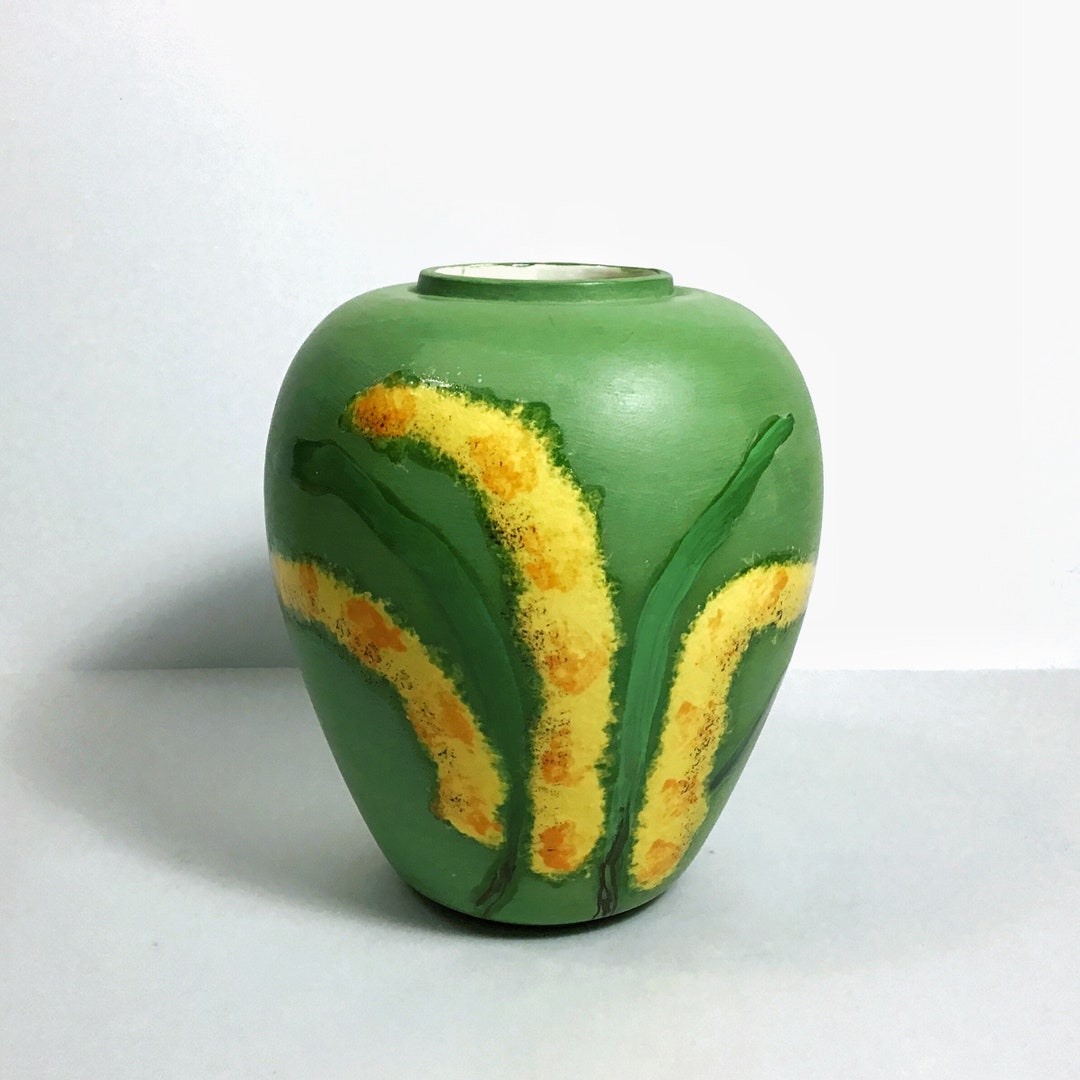 トップス MURRAL Chipped vase top(Grass green) Teco Pottery vase with four buttress top — JMW Gallery