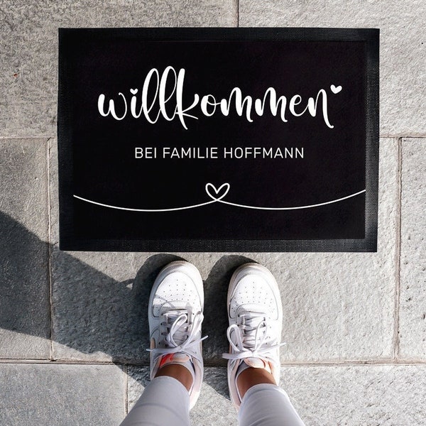 Personalisierte Fußmatte mit Wunschnamen | Willkommen | 35 x 50 cm oder 40 x 60 cm | Geschenkidee zum Umzug, Einzug für Familien