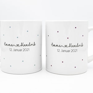 Personalisiertes Tassen Set Herzhenkel mit Wunschnamen und Datum Mrs Mr Mrs Mrs Mr Mr Geschenk für Hochzeit der Eheleute Bild 4