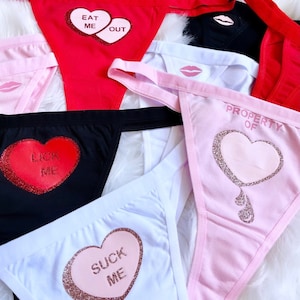 Sexy personalisierte Höschen freche Dessous Gstring, personalisierte Tanga Eigentum von__, Eat me out, LICK ME, Touch me Sexylingerie.