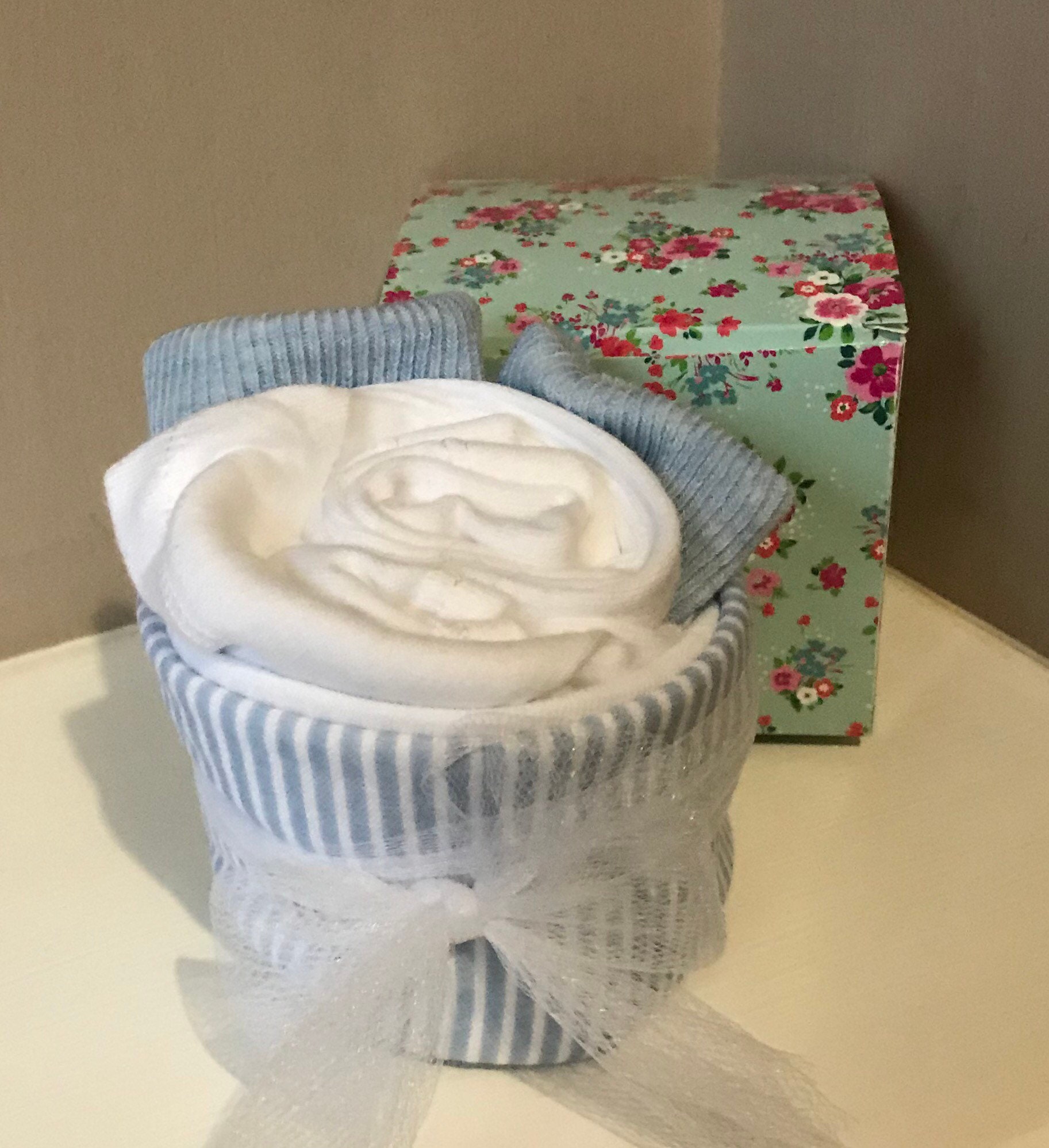 Baby Clothes Gift Box Cupcake Baby Gift Baby Shower New Etsy UK