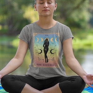 Göttin Shirt Tarot Shirt Ästhetische Kleidung Indie Kleidung Indie Shirt Indie Kleidung Alt Kleidung Trendige Kleidung Tarot Karte Shirt