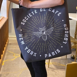 Dark Academia Bee Tote Bag - Vintage Book Tote - Cafe Society - Jetset London New York Paris - Light Academia Travel Bag - Reusable Tote Bag