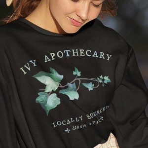 Preppy Sweatshirt Dark Cottagecore Shirt Light Academia Clothing Alt Clothing Preppy Clothes Indie Sweatshirt Cottage Core Clothing