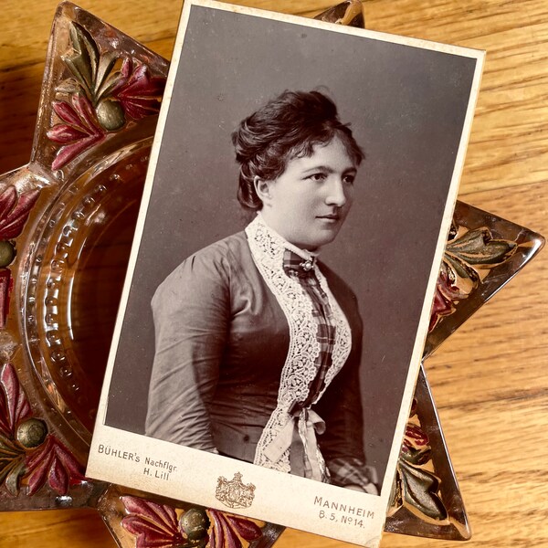 Antique CDV Carte De Visite portrait woman with hair pinned up brooch intricate lace details Victorian