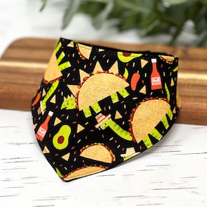 Cinco de Mayo Dog Bandana, Personalized Dino Taco Pet Scarf, Chili Pepper Bandana with Snaps, Reversible Fiesta Neckwear, Dog Mom Gift