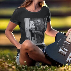 Vintage Dolly Parton Guitar Poster Black and White Country Music Unisex T Shirt