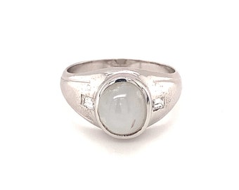 Stunning Star Sapphire and Diamond Ring in 14K White Gold