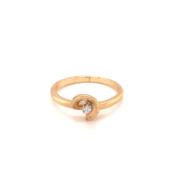 Sweet Swirl Motif Diamond Ring in 14K Yellow Gold