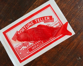Fortune Teller Fish Dish Glass plate/tray shaped pack of fish magic 