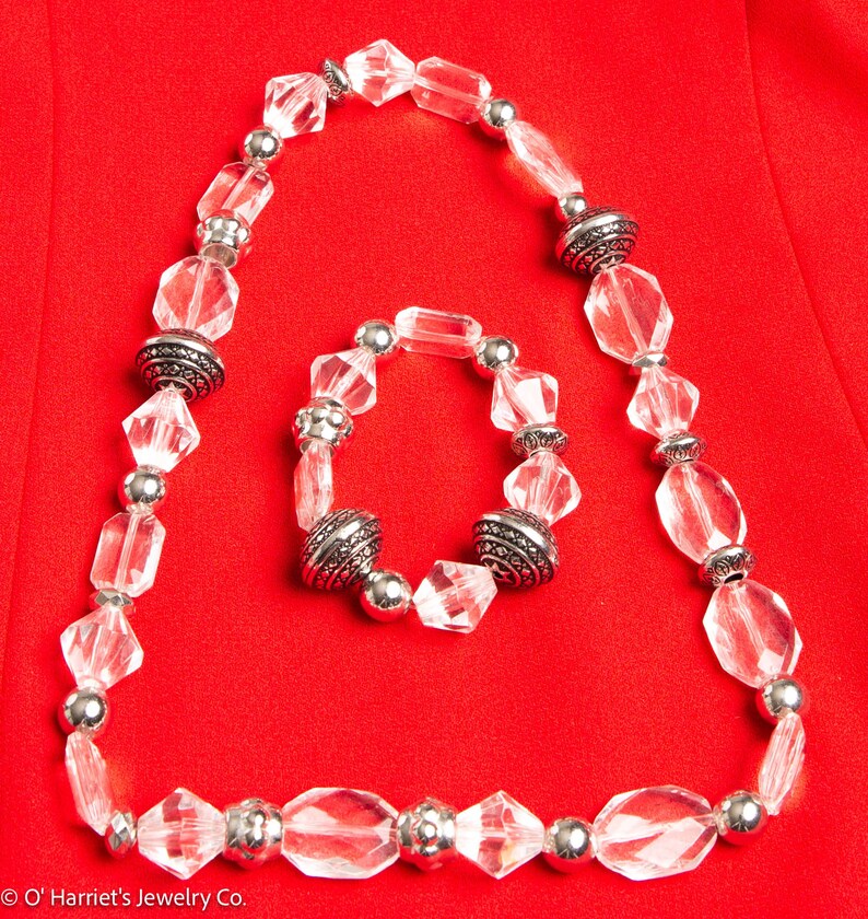 Beautiful White Crystal Necklace /& Bracelet Set
