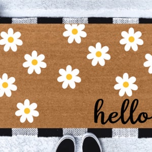 Daisy Doormat | Hello Spring | Floral Doormat | Spring Doormat | Front Door Decor | Spring Decor | Welcome Mat | Housewarming Gift | Doormat