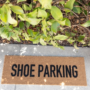 Shoe Parking Skinny Doormat | Narrow Doormat | Funny Doormat | Doorstep Mat | Porch Decor | Small Space Decor | Minimalist bild 6