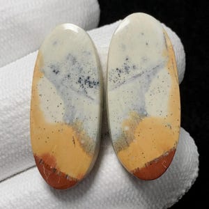 Malingano Jasper, Oval Cabochon, 30x13x4 MM, 37 CTS, Beautiful Cabochon,#C-317