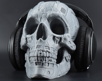 Dunkan Skull Headphone Stand, The Ultimate Gothic Accessory for Music and Gaming Enthusiasts