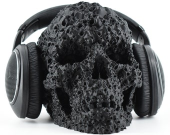 Skull of Skulls Headphone Stand, The Ultimate Desk Accessory for Audiophiles and Adventurers