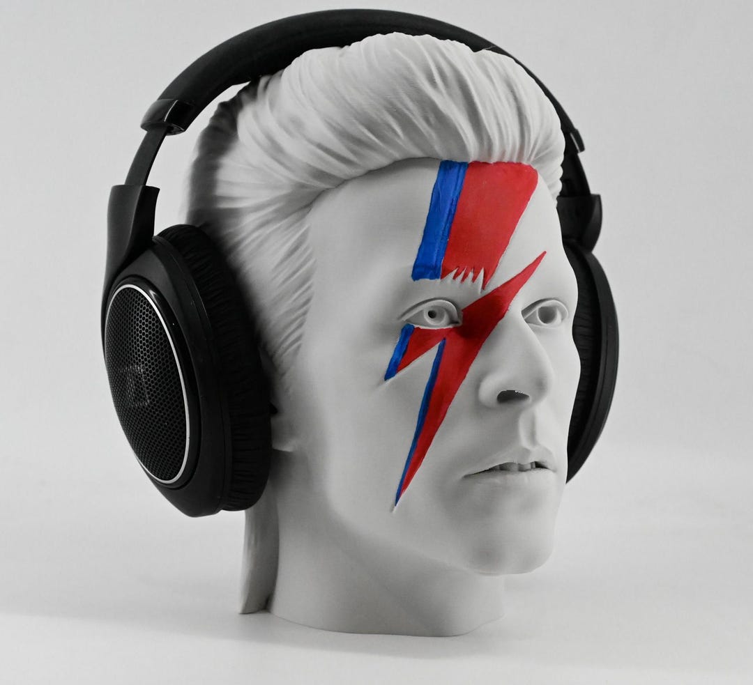 David Bowie ヘッドフォンスタンド il_1080xN.6693990788_fu5a.jpg