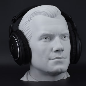 Henry Cavill Headphone Stand | Paintable Bust |  Different Colors