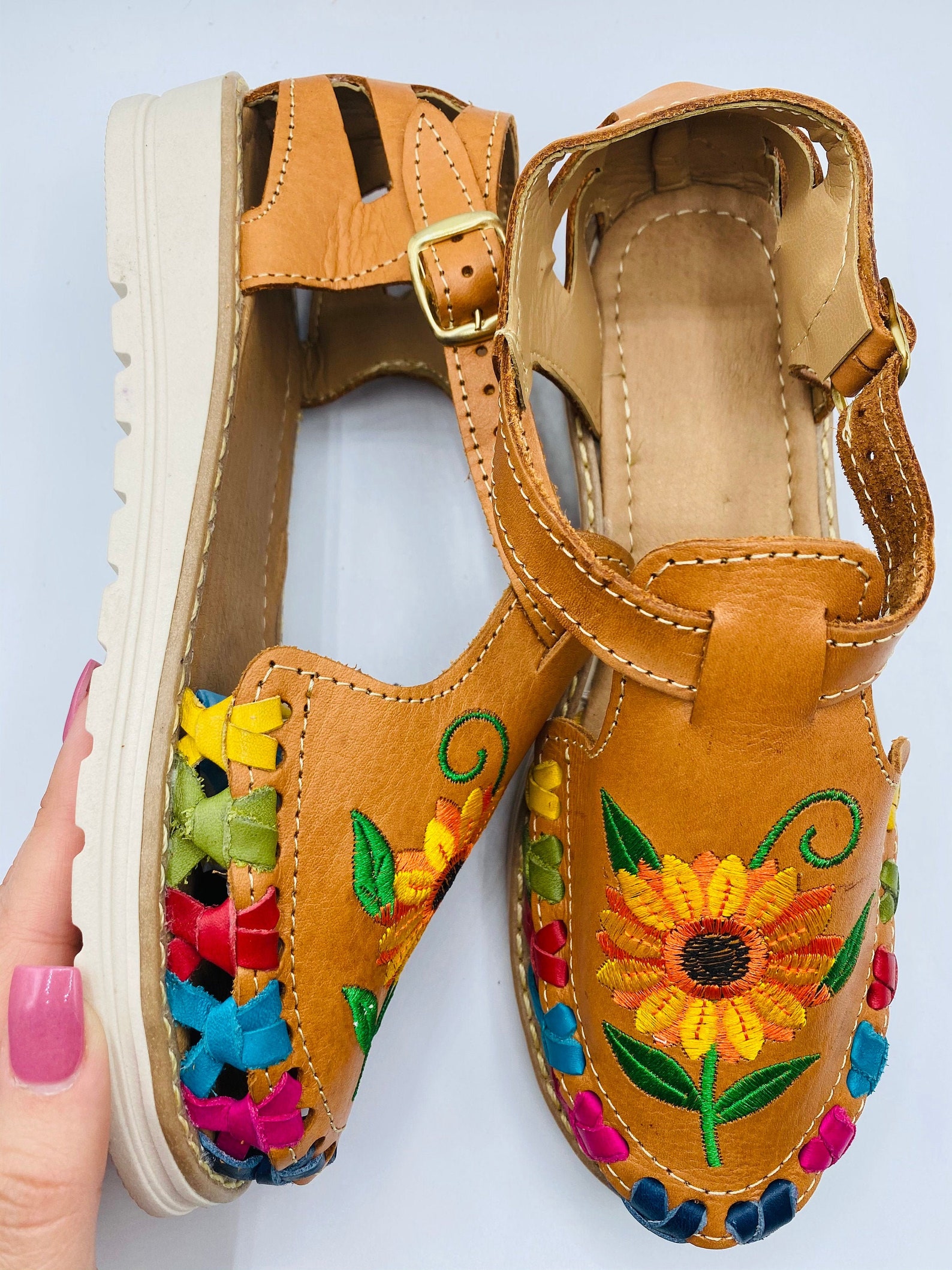 huaraches with sunflower