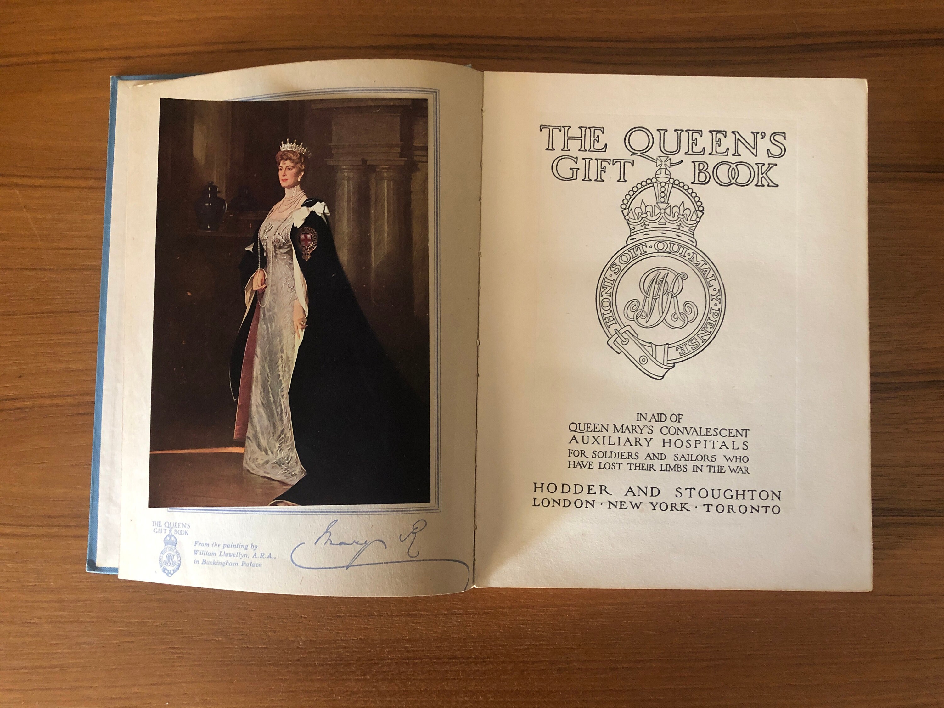 The Queens Gift Book. Queen Mary 1915 Etsy