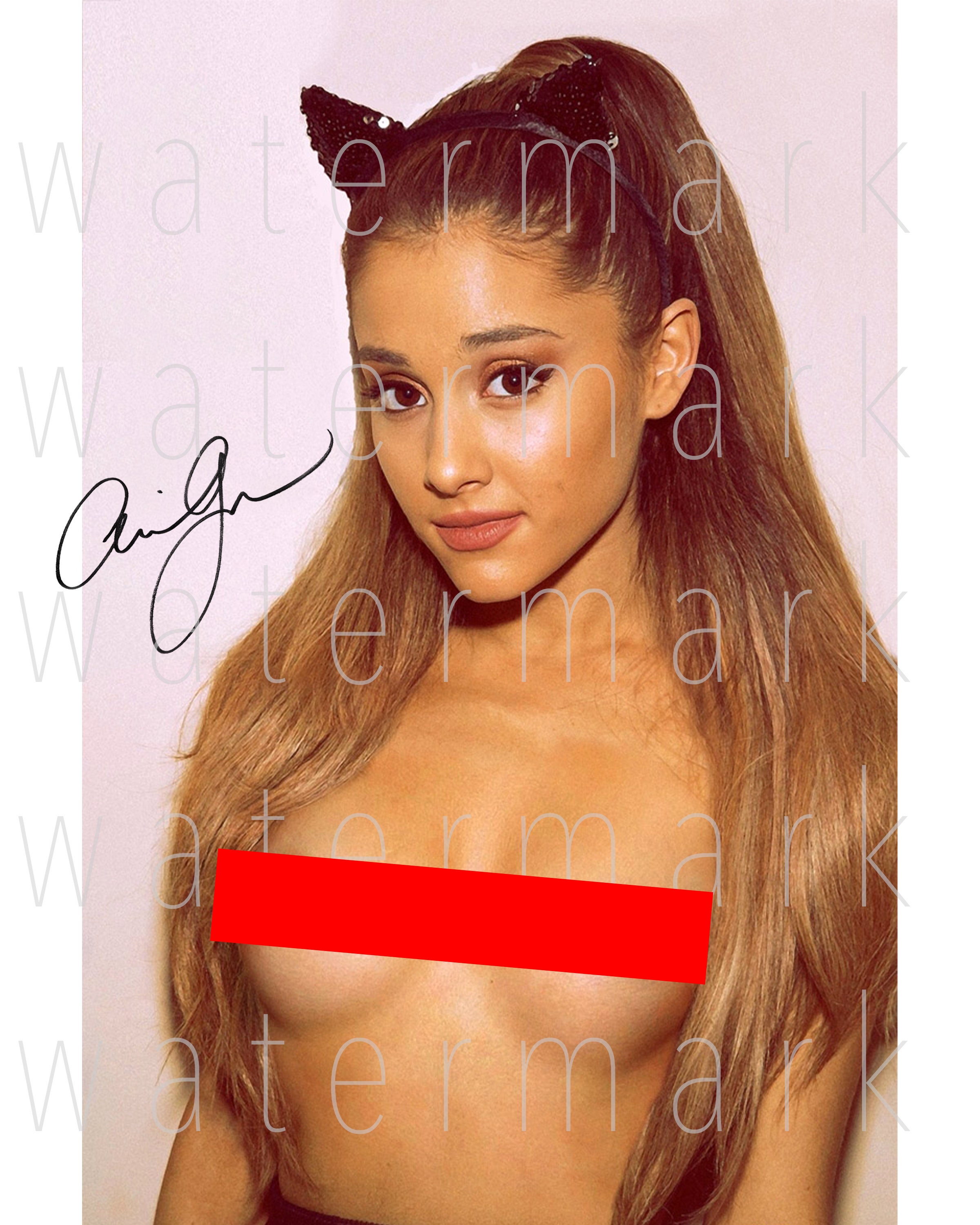 Nud ariana grande Ariana Grande