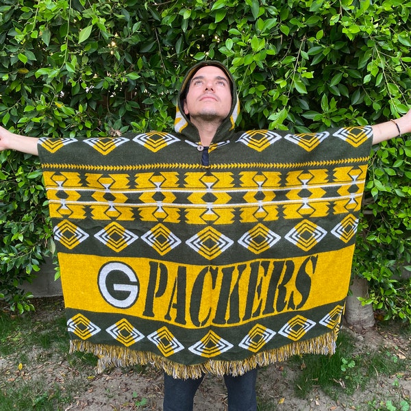 Green Bay Packers football team Alpaca poncho NFL sports Unisex Sarape One Size Winter Poncho, team poncho with hood, Handmade Artisan Gaban