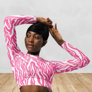 Pink Zebra Print Long Sleeve Top, Long Sleeve Crop Tops, Long Sleeve Active Wear, Cropped T-Shirt, Trendy Tops for Women lioness-love