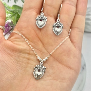 Sacred heart jewelry, Dangle  earrings, necklace , Mexican silver 925, Aretes de plata 925, Corazon de plata 925, sagrado corazón de Jesús