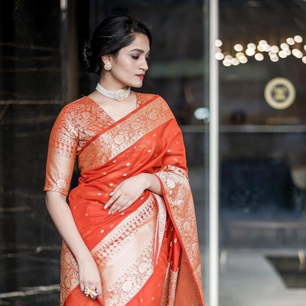 Bollywood Soft royal combinaison orange saree Mariages indiens, qui sont légers sur votre peau et soulèvent votre sari de mariage