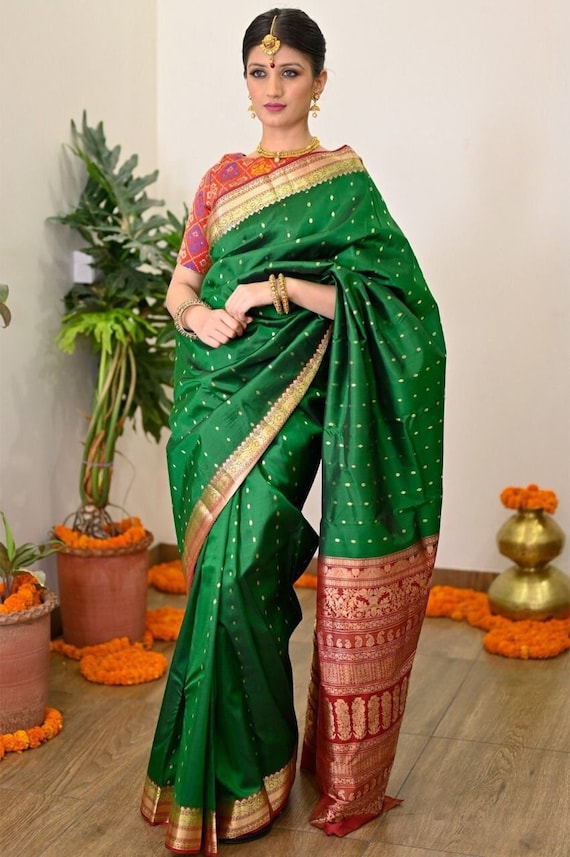 Traditional sari Outlet