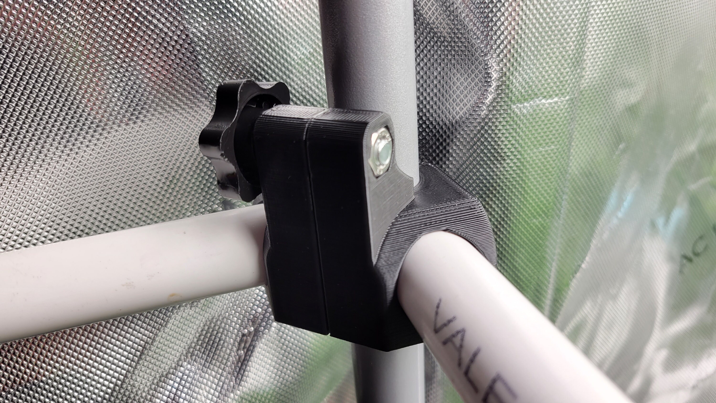 Grow Tent for sale compared to CraigsList Only 4 left at 75