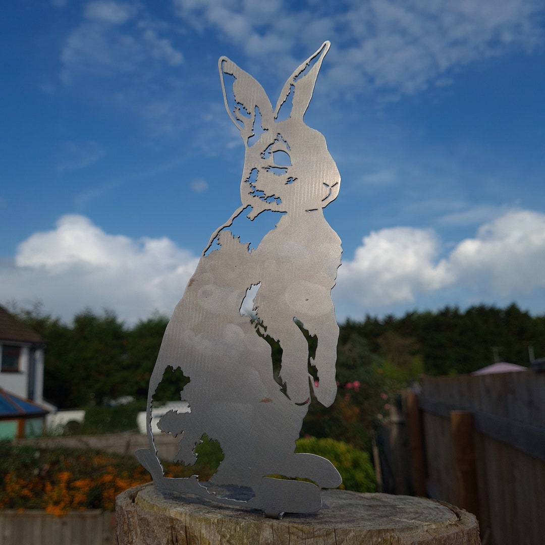 Rabbit Fence Topper Rusted Metal Garden Ornament - Etsy