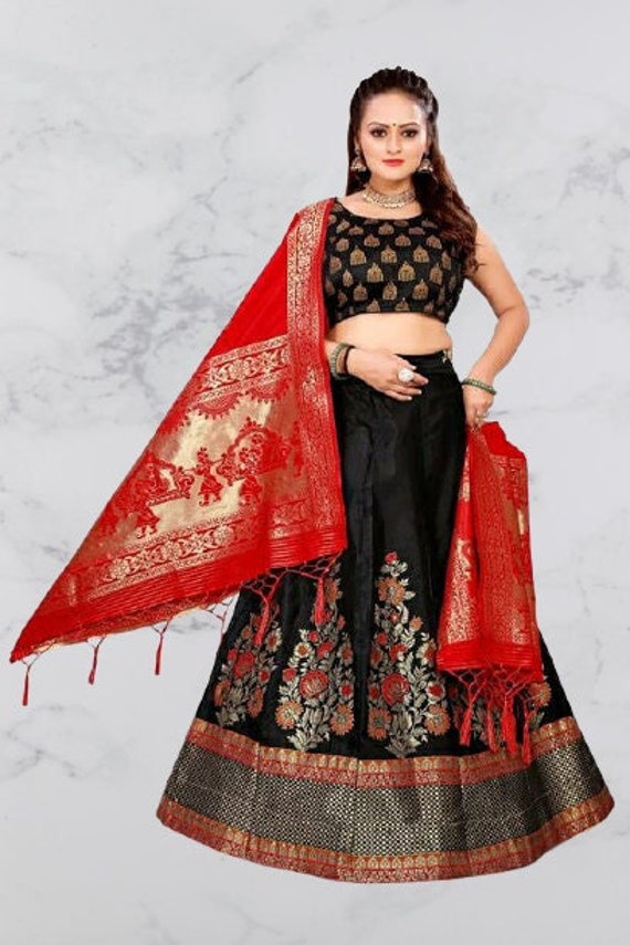 Perfect lehenga sale look