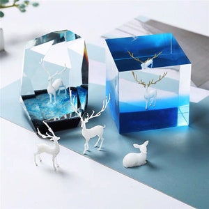 Miniature Plastic Deer, Tiny Deer Figurine for Jewelry Crafts, Terrarium Supplies, Miniature for Resin Art, Micro Landscape Decoration