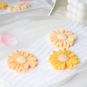 Emporte-pièces Fleurs Marguerites 3D - Lot De 3 Tailles - Pour Décorer Gâteaux, Biscuits Et Pâtes à Sucre