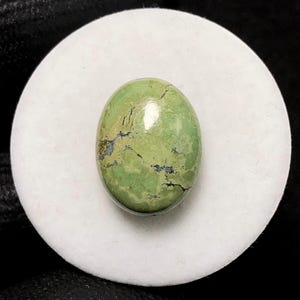 Green Yungai Turquoise , Oval Cabochon, 16x13x7  MM, 9 CTS, Beautiful Cabochon, #14047