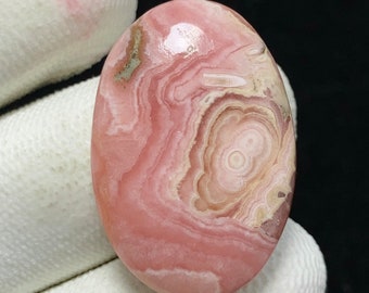 Natürlicher Rhodochrosit, ovaler Cabochon, 28x19x6 MM, 35 CTS, wunderschöner Cabochon. #10010