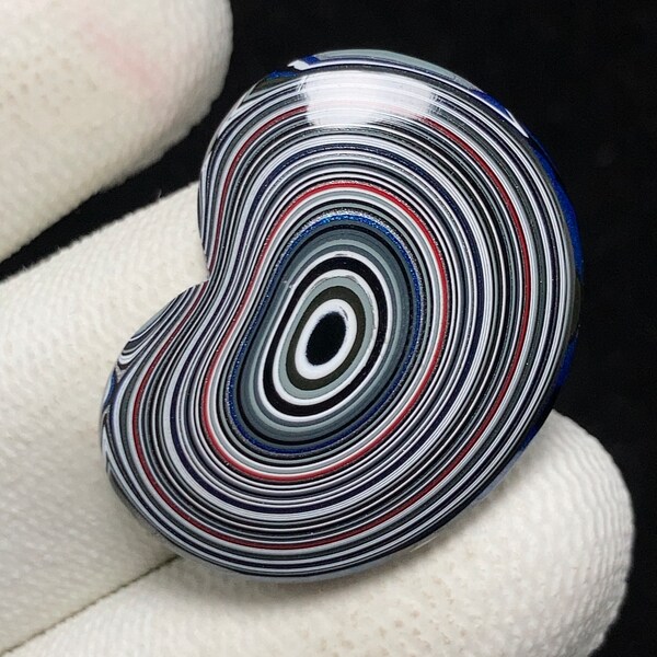 Fordite, Freeform Cabochon , 27x21x3 MM, 8 CTS , Beautiful Cabochon. #10055