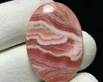 Natürlicher Rhodochrosit, ovaler Cabochon, 31x22x5 MM, 46 CTS, wunderschöner Cabochon. #10009