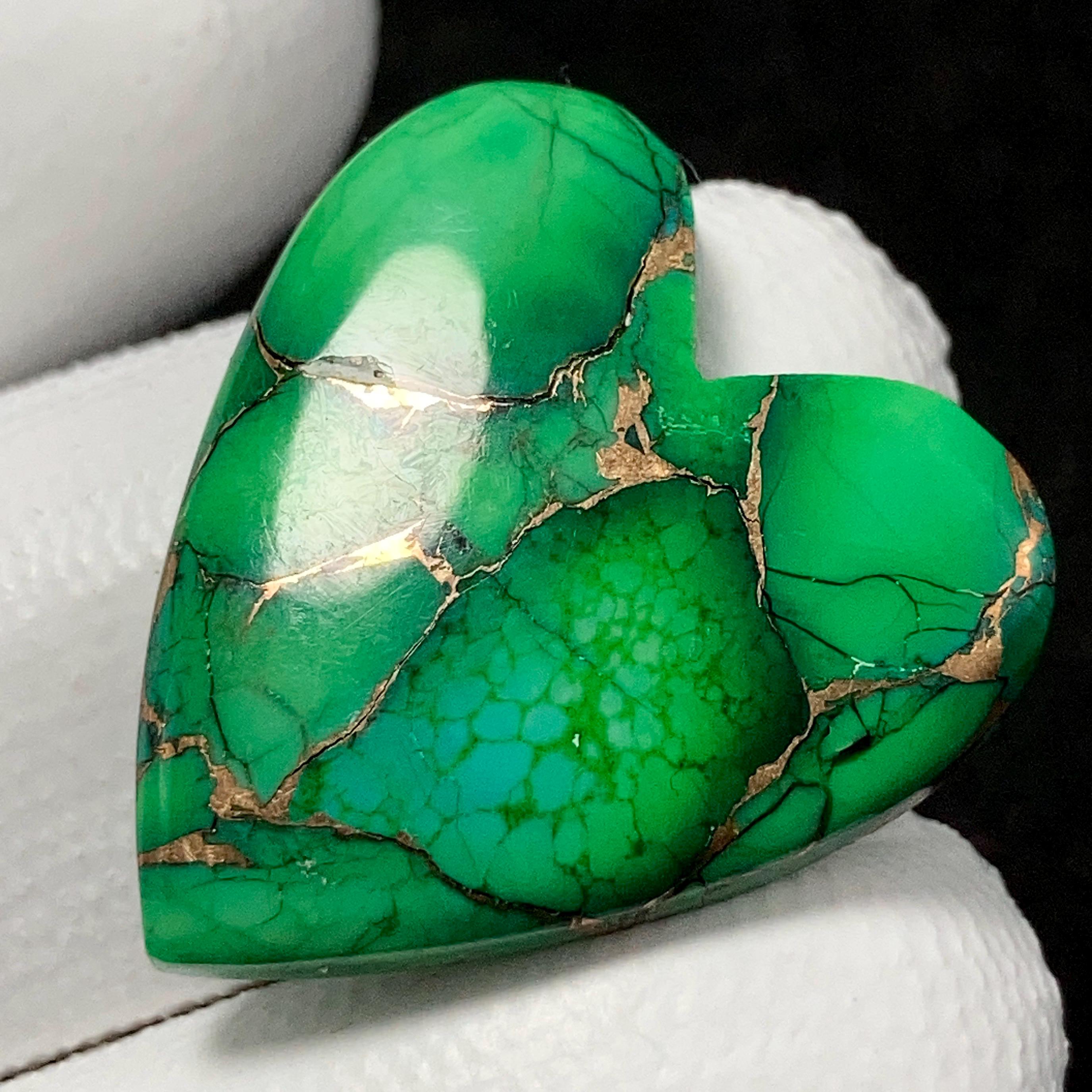 ブリケットダヴダ　ティープレート(Turquoise) Forest Green Dahlia Copper Tuquoise, Heart Cabochon, 25x23x4