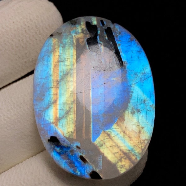 Natural Rainbow Moonstone, Oval Cabochon , 37x27x6 MM, 61 CTS , Beautiful Cabochon. #7470