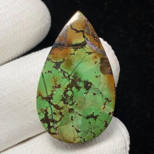 Bamboo Mountain Turquoise , Pear Cabochon, 28x17x5 MM, 16 CTS, Beautiful Cabochon,#19362