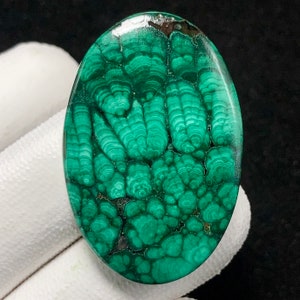Natural Malachite Top Quality , Oval Cabochon , 40x27x6 MM, 80 CTS, Beautiful Cabochon, #10932
