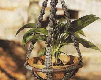 Macramé plant hanger pattern, macramé knot guide, PDF, instant download, farmhouse décor, country décor.
